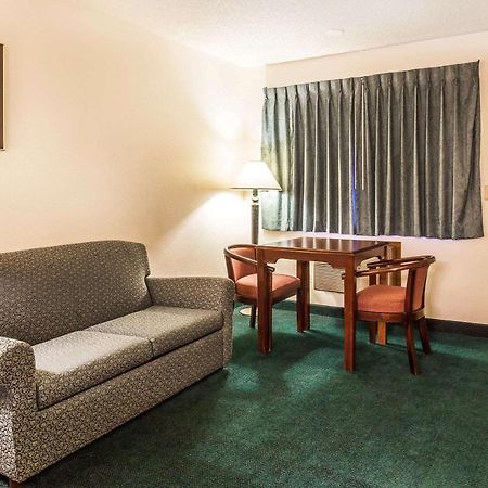 Econolodge אוורט מראה חיצוני תמונה