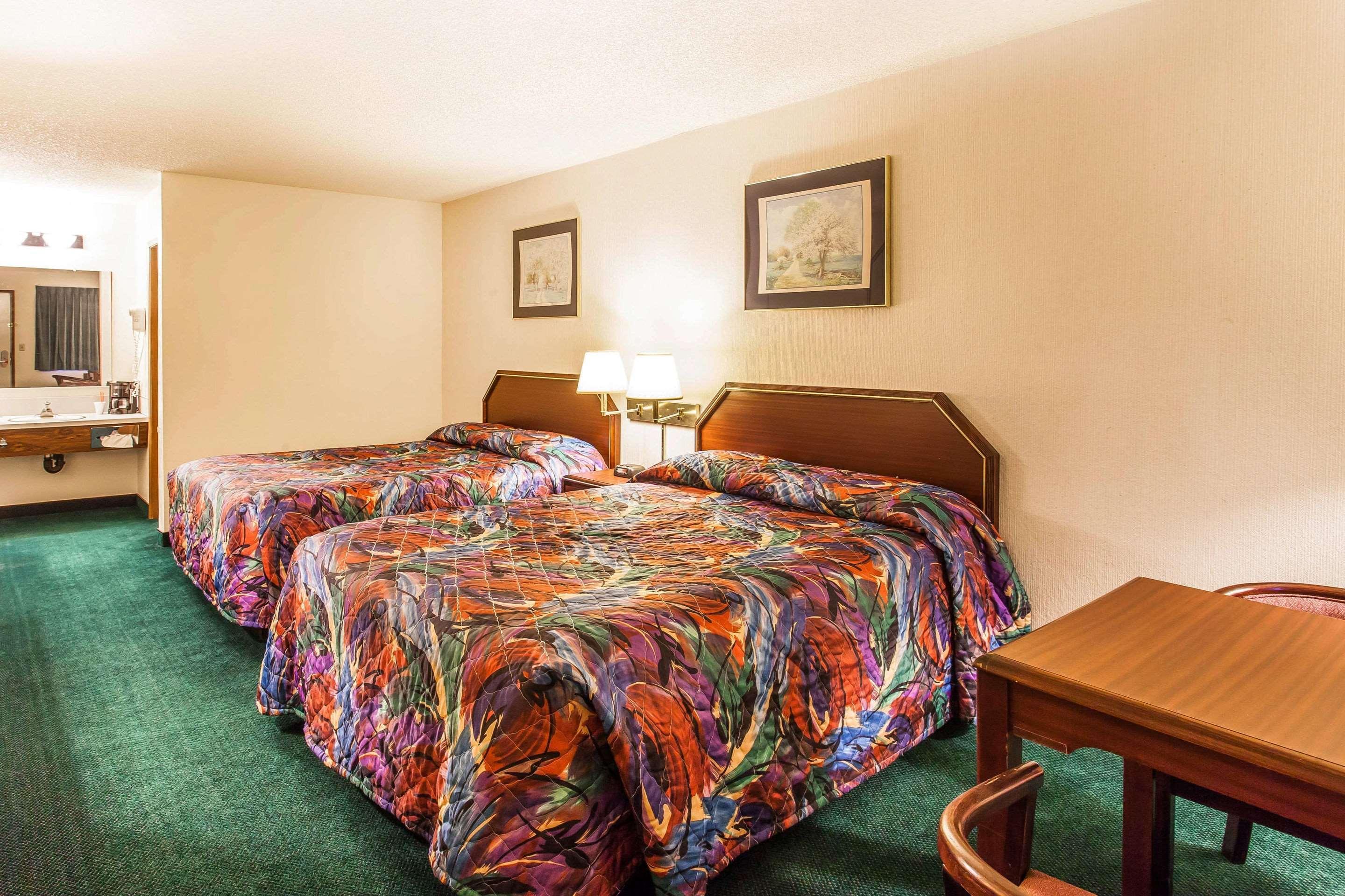 Econolodge אוורט מראה חיצוני תמונה